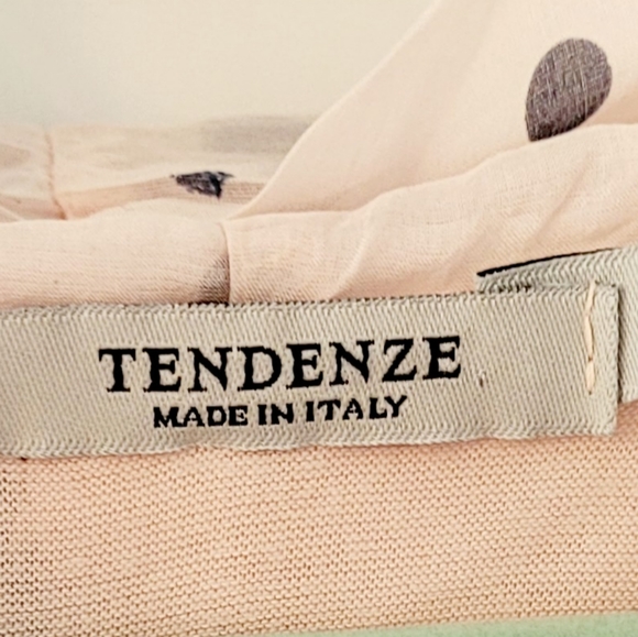 TENDENZE medium flowy pink butterfly blouse - Picture 3 of 3